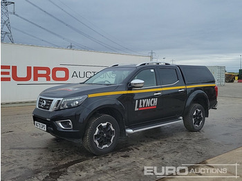 Пікап NISSAN Navara