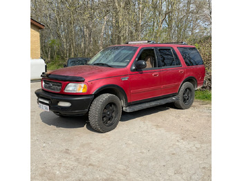 Легковий автомобіль FORD