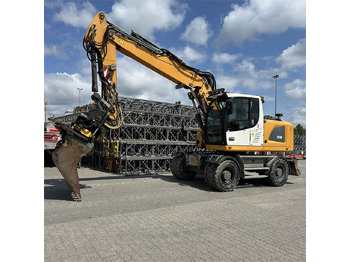 Колісний екскаватор LIEBHERR A 918