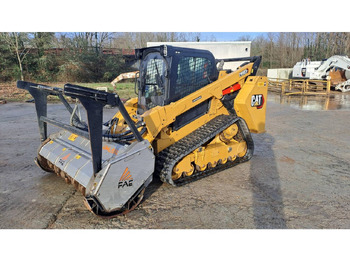 Міні-навантажувач CATERPILLAR