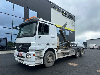 Гаковий мультиліфт вантажівка MERCEDES-BENZ Actros 2545