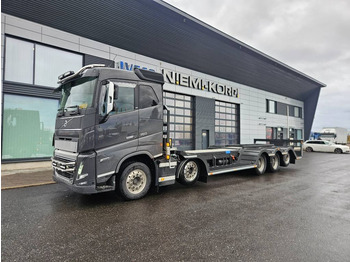 Лісовоз VOLVO FH16 750