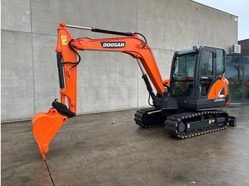 Гусеничний екскаватор DOOSAN DX55-9C