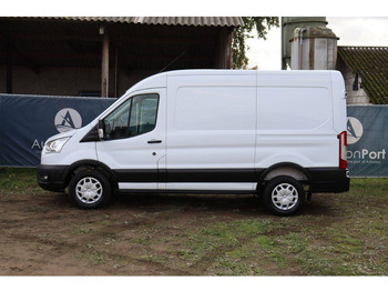 Суцільнометалевий фургон Ford Transit: фото 2