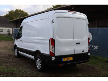 Суцільнометалевий фургон Ford Transit: фото 4