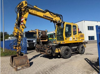 Колісний екскаватор LIEBHERR A 900