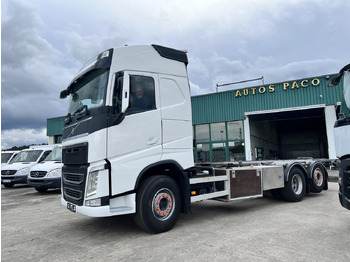 Вантажівка шасі camion Volvo 540 en chasis con retarder: фото 2