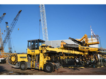 : фото в шапці сторінки