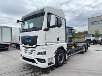 Вантажівка шасі MAN TGX