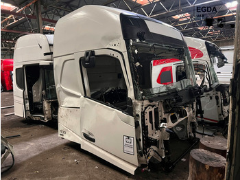 Кабіна й інтер'єр VOLVO FH