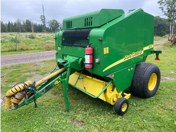 Прес-підбирач рулонний JOHN DEERE