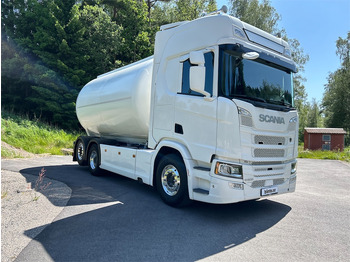 Вантажівка цистерна SCANIA R 500