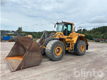 Колісний навантажувач VOLVO L220F
