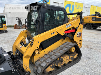 Міні-навантажувач CATERPILLAR