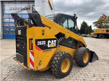 Міні-навантажувач CATERPILLAR