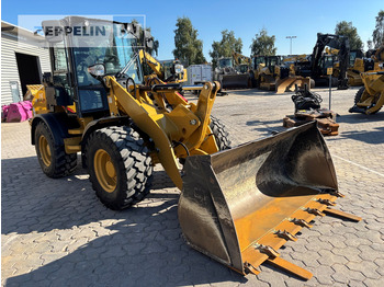 Колісний навантажувач CATERPILLAR 908