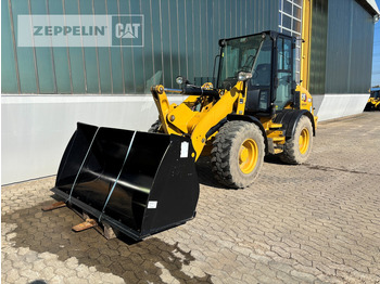 Колісний навантажувач CATERPILLAR 908M
