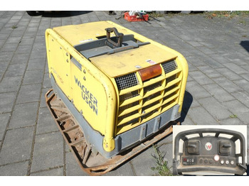 : фото в шапці сторінки