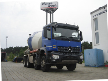 Вантажівка MERCEDES-BENZ Arocs 3240