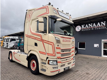 Тягач SCANIA S 450