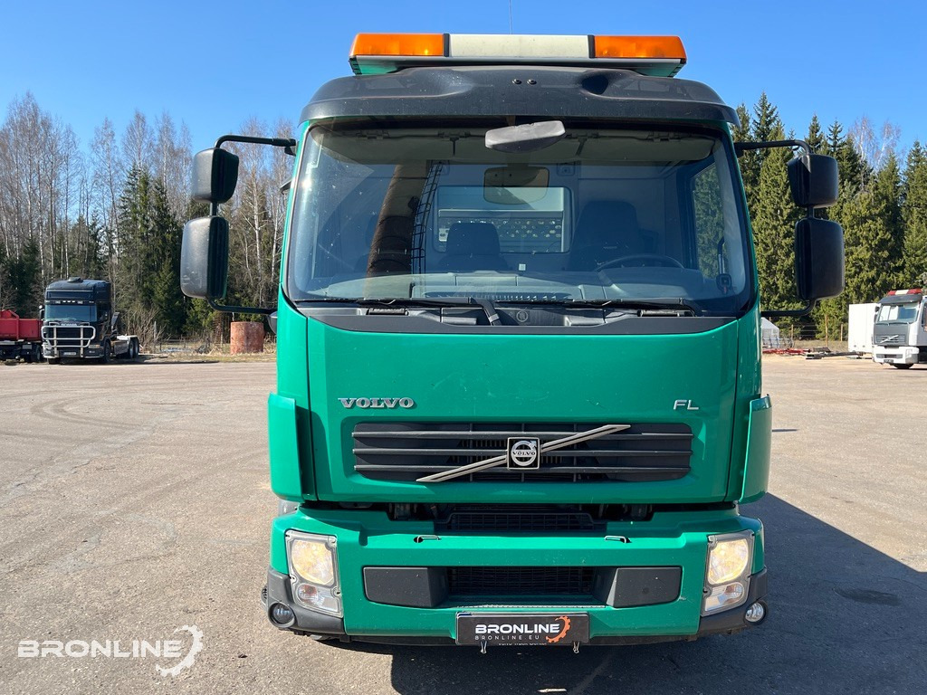 2010 VOLVO FL 260 Puksiir - Бортова вантажівка/ Платформа: фото 3 2010 VOLVO FL 260 Puksiir - Бортова вантажівка/ Платформа: фото 3