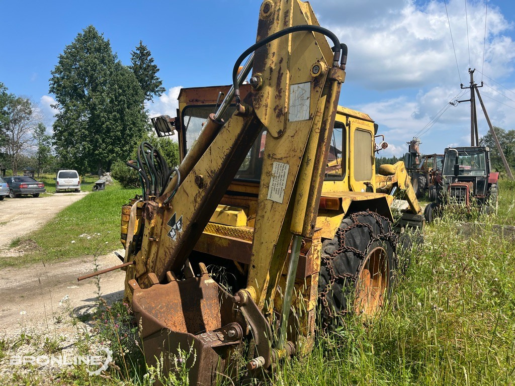 Massey Ferguson Laadur-ekskavaator mootoririkkega / engine failure - Екскаватор-навантажувач: фото 2 Massey Ferguson Laadur-ekskavaator mootoririkkega / engine failure - Екскаватор-навантажувач: фото 2