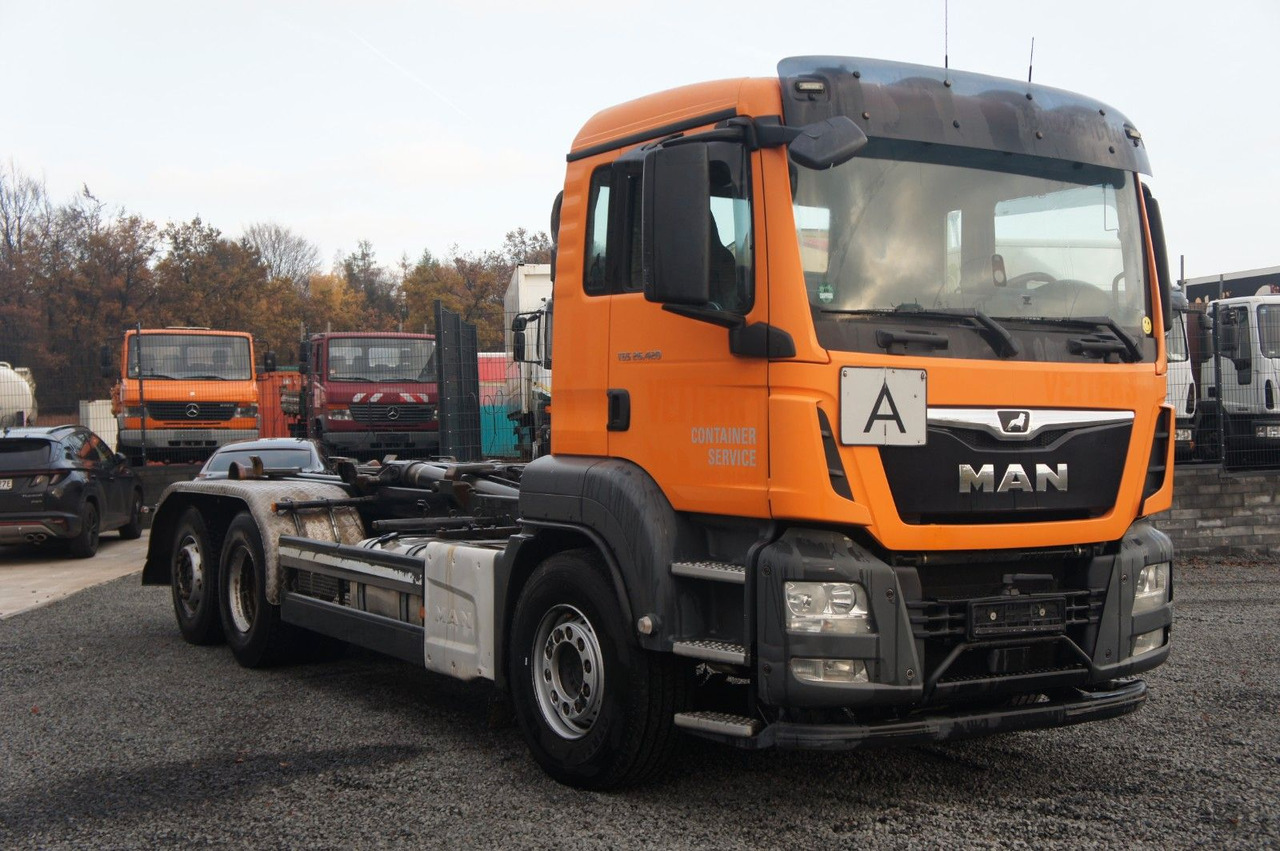 MAN TGS 26.420 Abrollkipper Meiller - Гаковий мультиліфт вантажівка: фото 3 MAN TGS 26.420 Abrollkipper Meiller - Гаковий мультиліфт вантажівка: фото 3