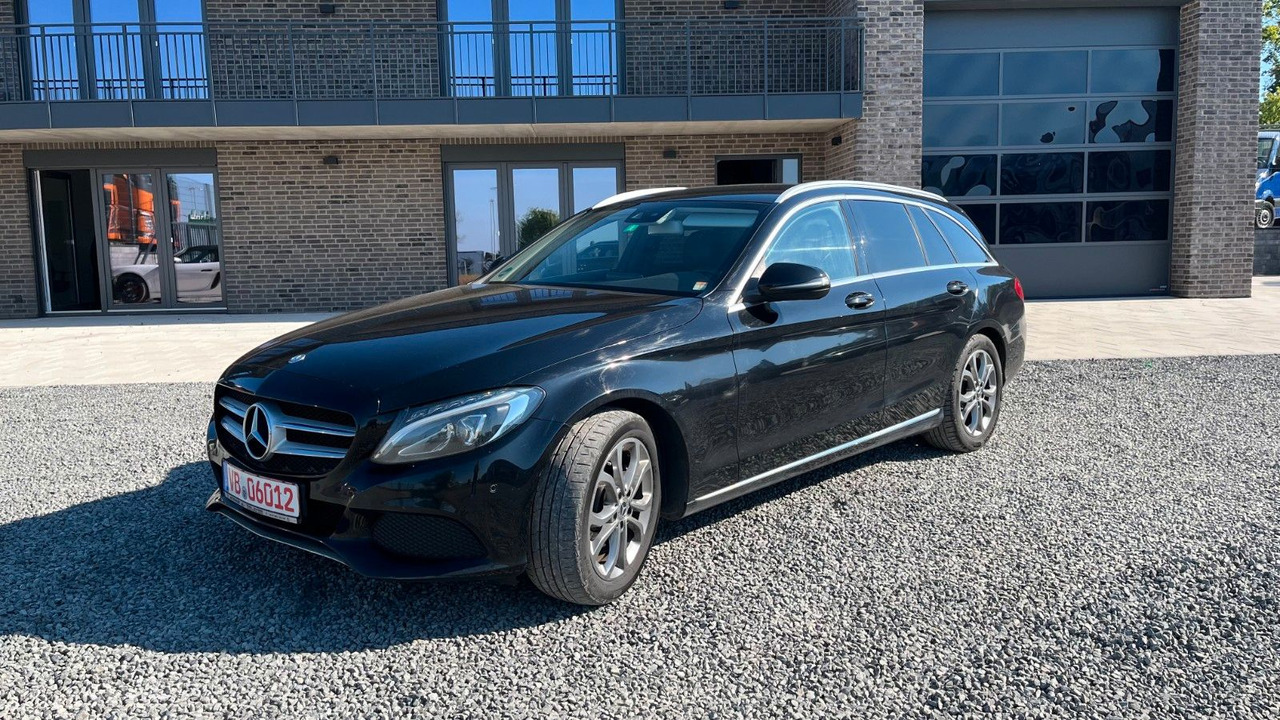 Mercedes-Benz C 220 C -Klasse T-Modell C 220 T BlueTec / d - Легковий автомобіль: фото 2 Mercedes-Benz C 220 C -Klasse T-Modell C 220 T BlueTec / d - Легковий автомобіль: фото 2