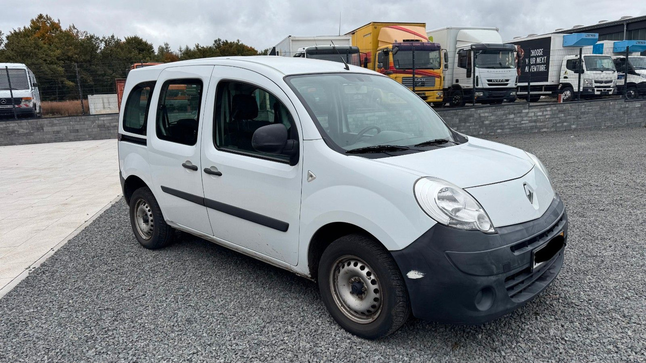 Renault Kangoo Mehrzweckfahrzeug 1.6 Benzin - Легковий автомобіль: фото 3 Renault Kangoo Mehrzweckfahrzeug 1.6 Benzin - Легковий автомобіль: фото 3