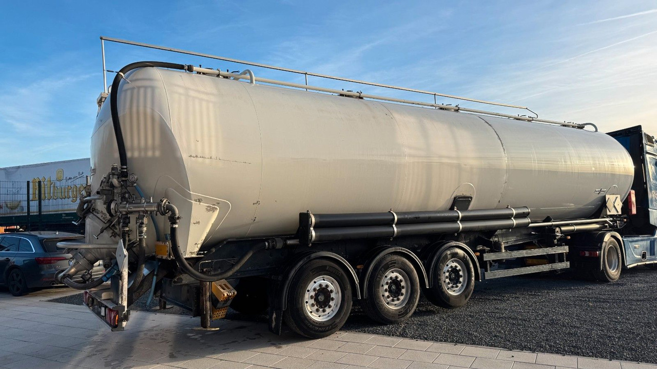Spitzer SK 2760 CAL GGVS 60m³ Kippsilo - Напівпричіп цистерна для сипучих вантажів: фото 3 Spitzer SK 2760 CAL GGVS 60m³ Kippsilo - Напівпричіп цистерна для сипучих вантажів: фото 3