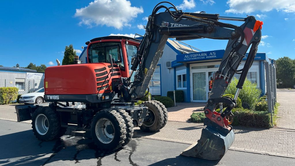Terex TW85 Mobilbagger 8600 Kg Verstellausleger - Колісний екскаватор: фото 1 Terex TW85 Mobilbagger 8600 Kg Verstellausleger - Колісний екскаватор: фото 1
