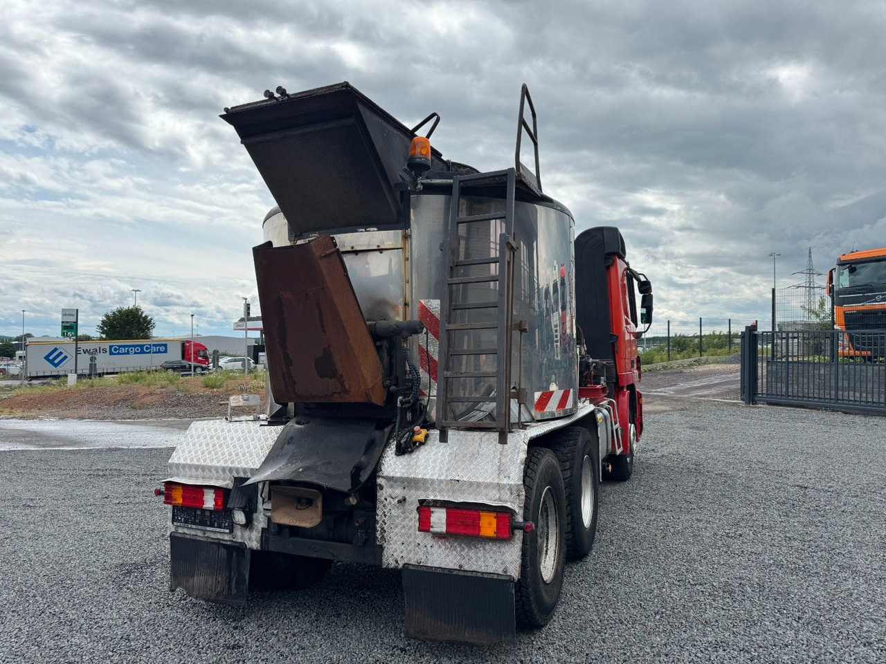 Вантажівка Mercedes-Benz Actros 2641 LS 6x4 Asphaltkocher 6x4: фото 9 Вантажівка Mercedes-Benz Actros 2641 LS 6x4 Asphaltkocher 6x4: фото 9