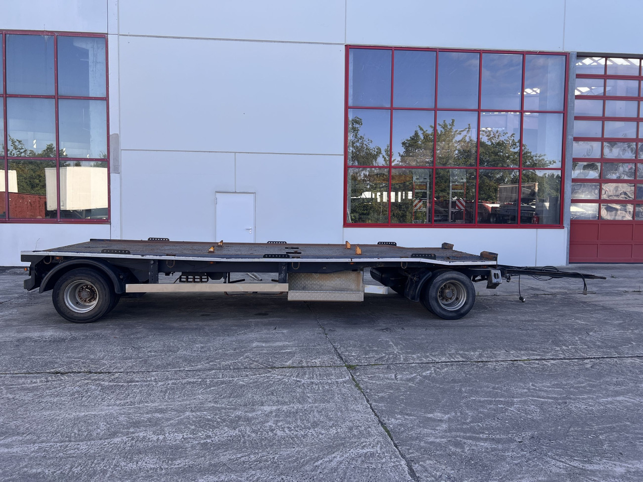 Dinkel DAC 18000 2 Achs Kombi- Anhänger für Abroll- oder Absetzmulden oder Tieflader - Контейнеровоз/ Змінний кузов причіп: фото 3 Dinkel DAC 18000 2 Achs Kombi- Anhänger für Abroll- oder Absetzmulden oder Tieflader - Контейнеровоз/ Змінний кузов причіп: фото 3