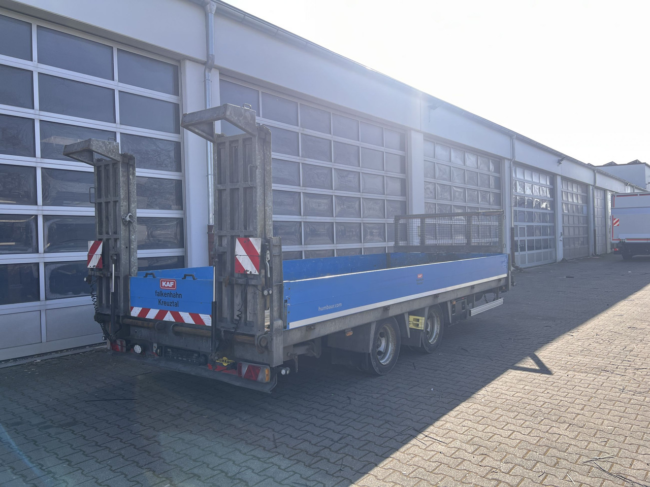 Humbaur HBTZ 136224 TA-BS 13,6 t Tandemtieflader - Низькорамна платформа причіп: фото 5 Humbaur HBTZ 136224 TA-BS 13,6 t Tandemtieflader - Низькорамна платформа причіп: фото 5
