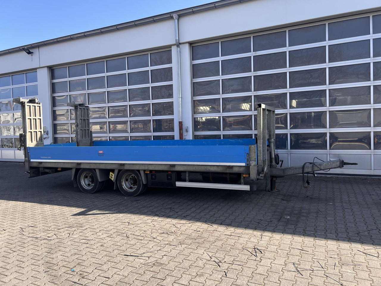 Humbaur HBTZ 136224 TA-BS 13,6 t Tandemtieflader - Низькорамна платформа причіп: фото 1 Humbaur HBTZ 136224 TA-BS 13,6 t Tandemtieflader - Низькорамна платформа причіп: фото 1