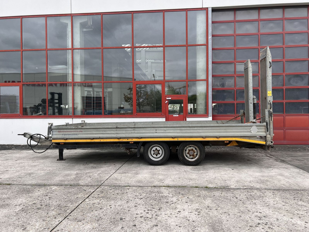 Möslein 13 t Tandemtieflader - Низькорамна платформа причіп: фото 2 Möslein 13 t Tandemtieflader - Низькорамна платформа причіп: фото 2