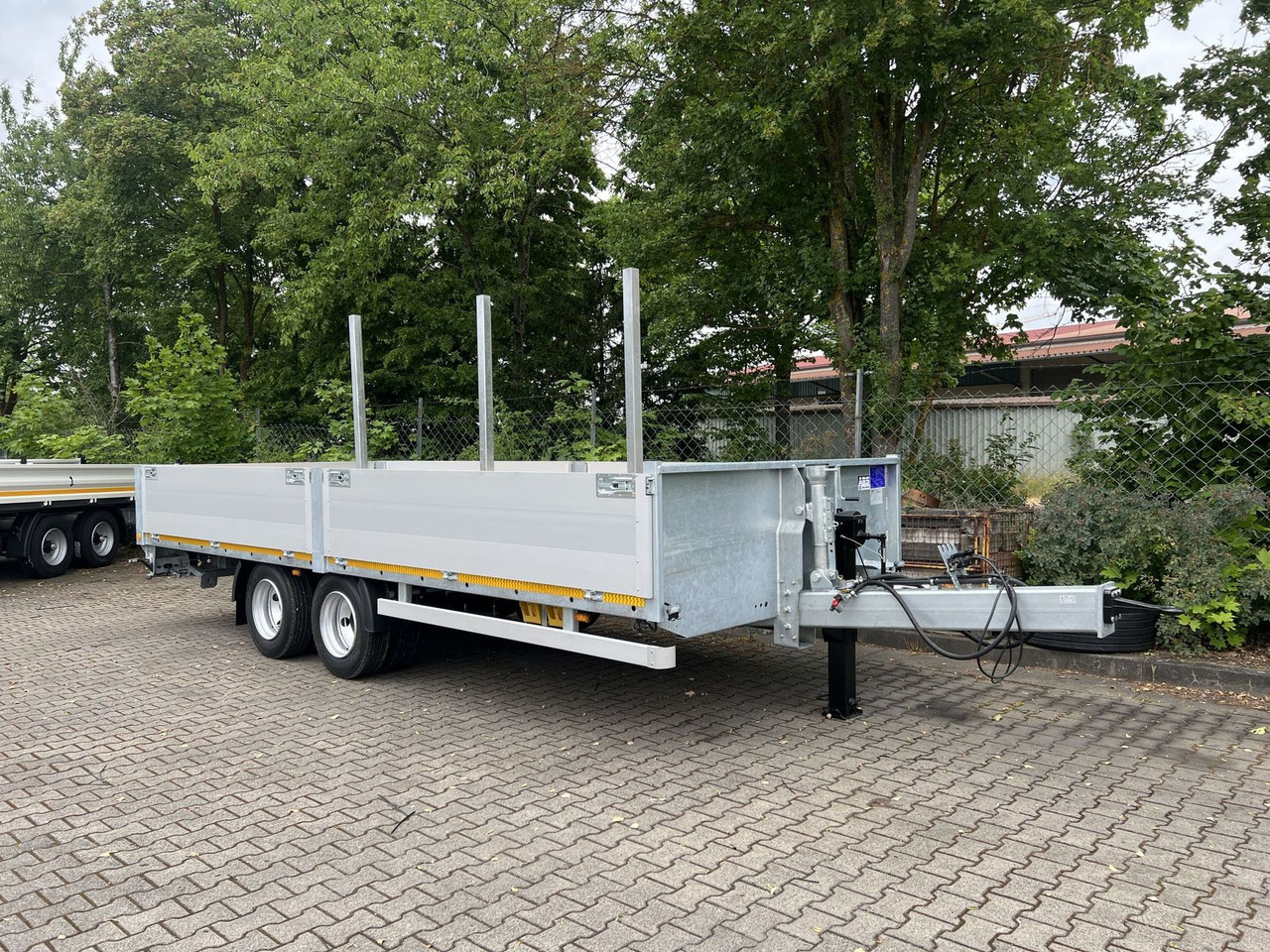 Möslein 14,4 t Tandem- Pritschenanhänger- Tieflader - Низькорамна платформа причіп: фото 2 Möslein 14,4 t Tandem- Pritschenanhänger- Tieflader - Низькорамна платформа причіп: фото 2