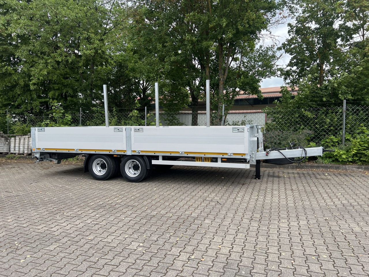 Möslein 14,4 t Tandem- Pritschenanhänger- Tieflader - Бортовий причіп/ Платформа: фото 1 Möslein 14,4 t Tandem- Pritschenanhänger- Tieflader - Бортовий причіп/ Платформа: фото 1