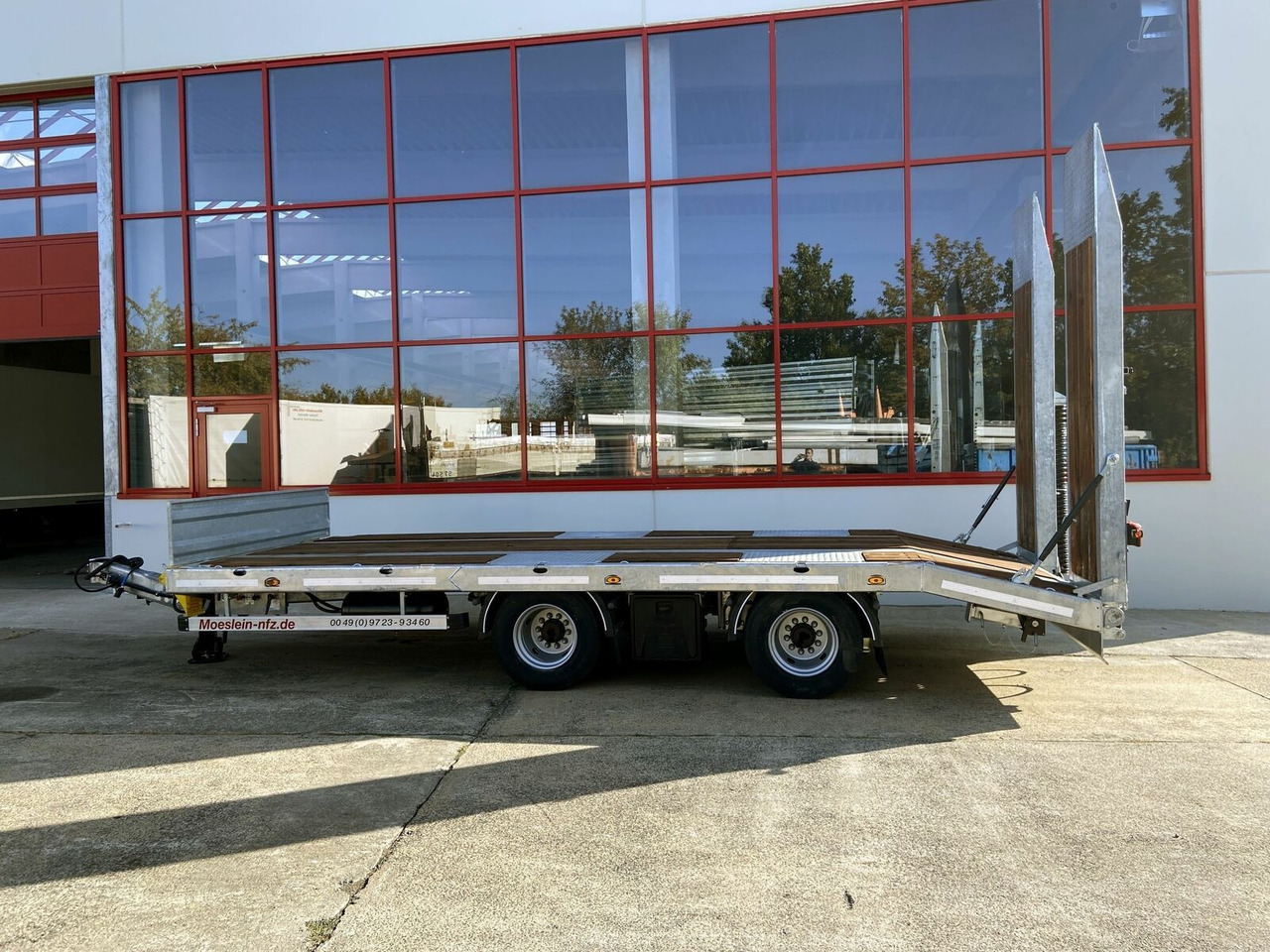 Möslein 21 t Tandemtieflader, Luftgefedert, NEU - Низькорамна платформа причіп: фото 3 Möslein 21 t Tandemtieflader, Luftgefedert, NEU - Низькорамна платформа причіп: фото 3