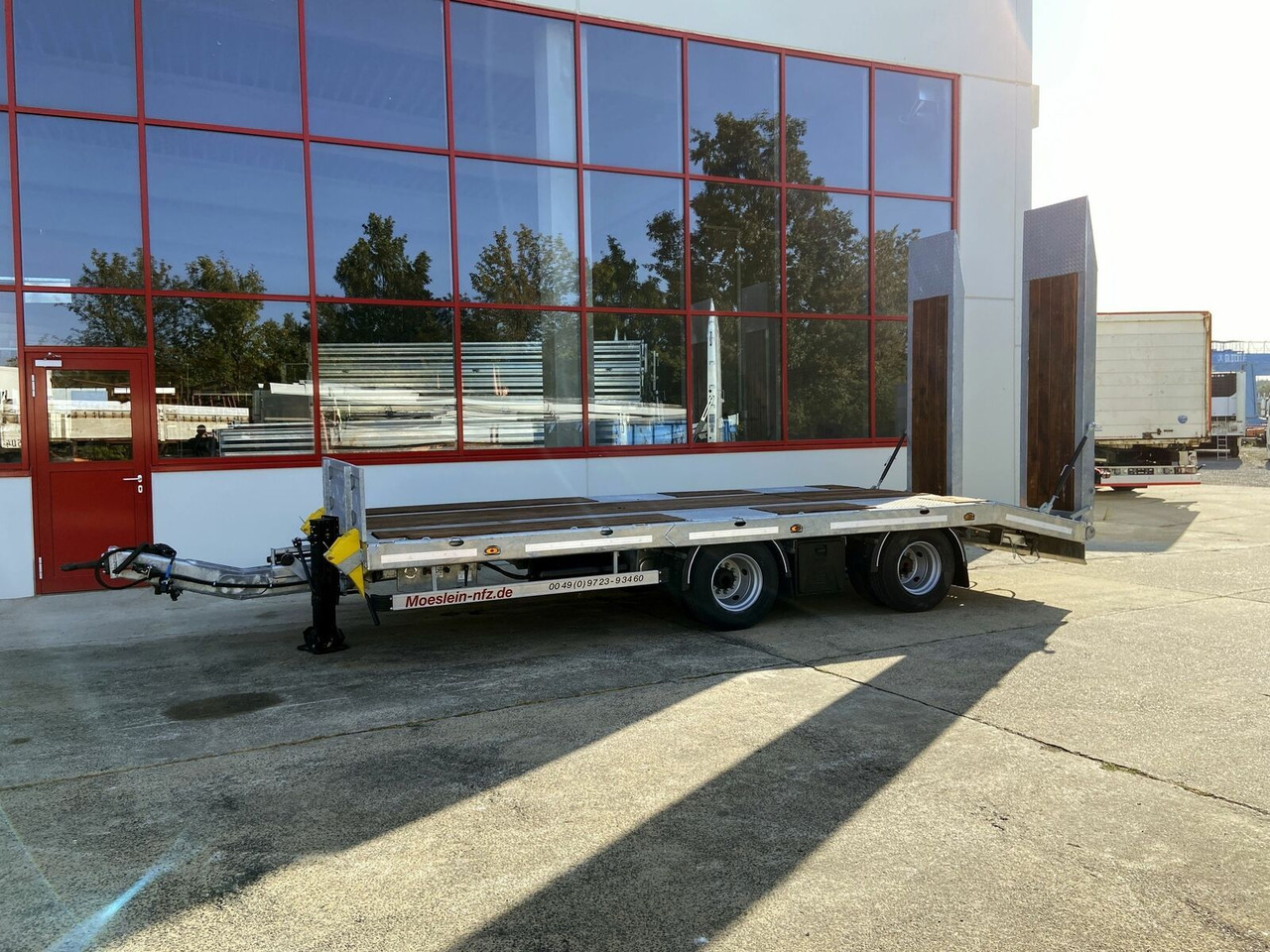 Möslein 21 t Tandemtieflader, Luftgefedert, NEU - Низькорамна платформа причіп: фото 2 Möslein 21 t Tandemtieflader, Luftgefedert, NEU - Низькорамна платформа причіп: фото 2