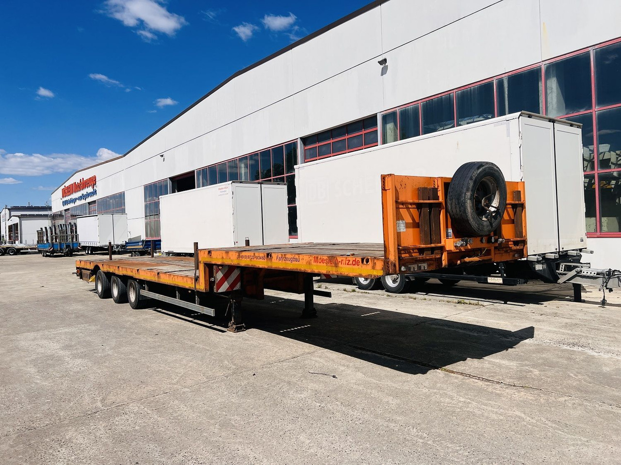 Möslein 3 Achs Satteltieflader Plato 45 t GGfür Fertigt - Низькорамна платформа напівпричіп: фото 3 Möslein 3 Achs Satteltieflader Plato 45 t GGfür Fertigt - Низькорамна платформа напівпричіп: фото 3