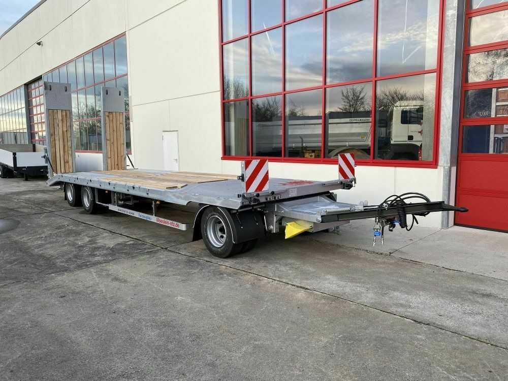 Möslein 3 Achs Tieflader mit gerader Ladefläche 9 m, Ne - Низькорамна платформа причіп: фото 3 Möslein 3 Achs Tieflader mit gerader Ladefläche 9 m, Ne - Низькорамна платформа причіп: фото 3