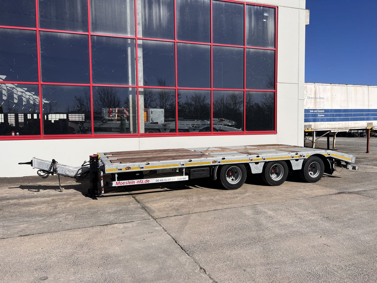 Möslein 31 t Tridemtieflader gelenkt, Neuwertig - Низькорамна платформа причіп: фото 5 Möslein 31 t Tridemtieflader gelenkt, Neuwertig - Низькорамна платформа причіп: фото 5