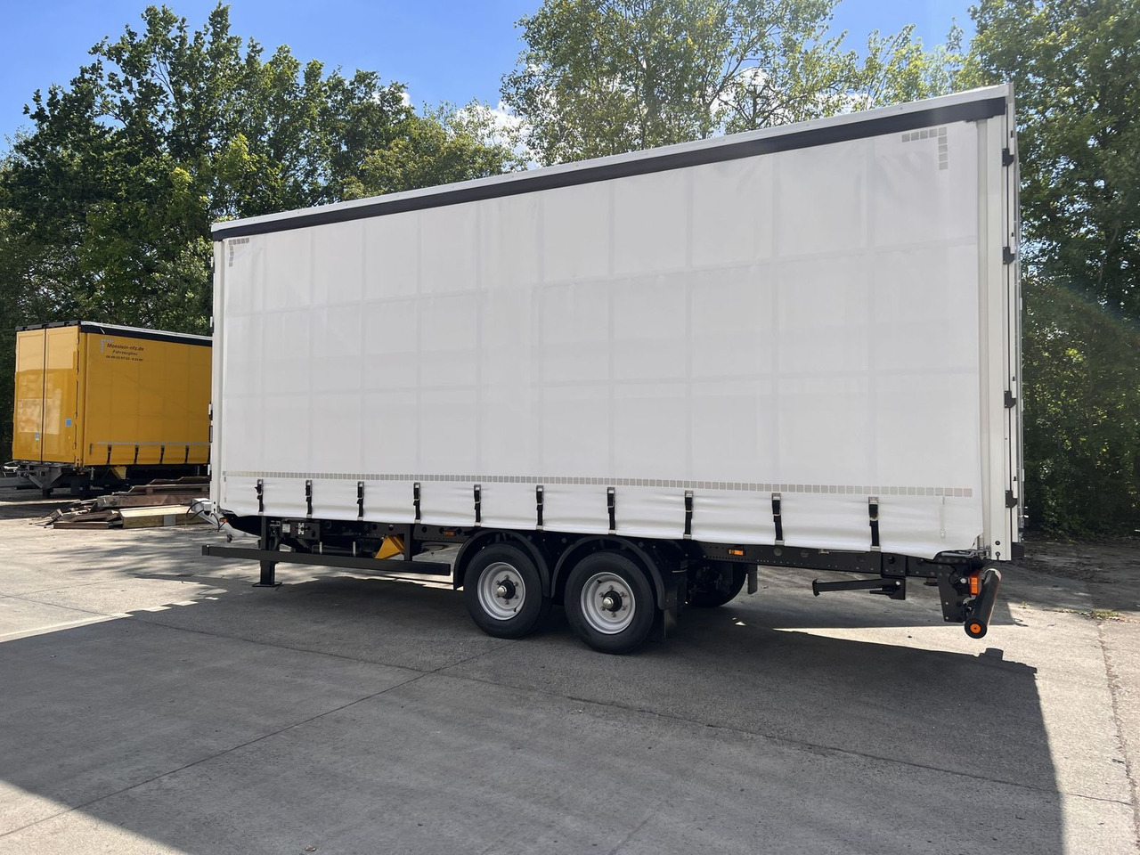 Möslein NEUER Tandem- Planenanhänger Durchladbar - Тентований причіп: фото 5 Möslein NEUER Tandem- Planenanhänger Durchladbar - Тентований причіп: фото 5
