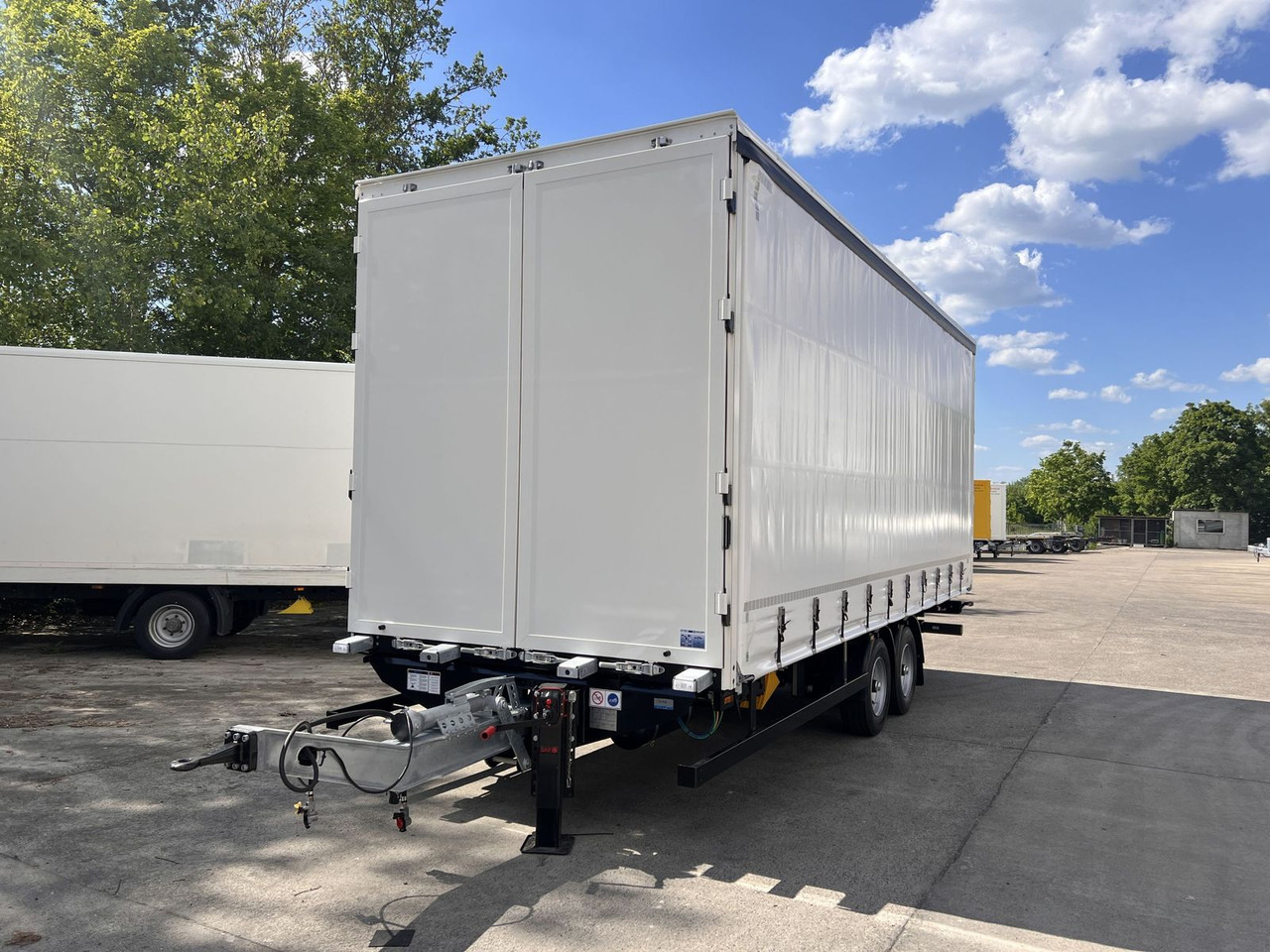 Möslein NEUER Tandem- Planenanhänger Durchladbar - Тентований причіп: фото 3 Möslein NEUER Tandem- Planenanhänger Durchladbar - Тентований причіп: фото 3