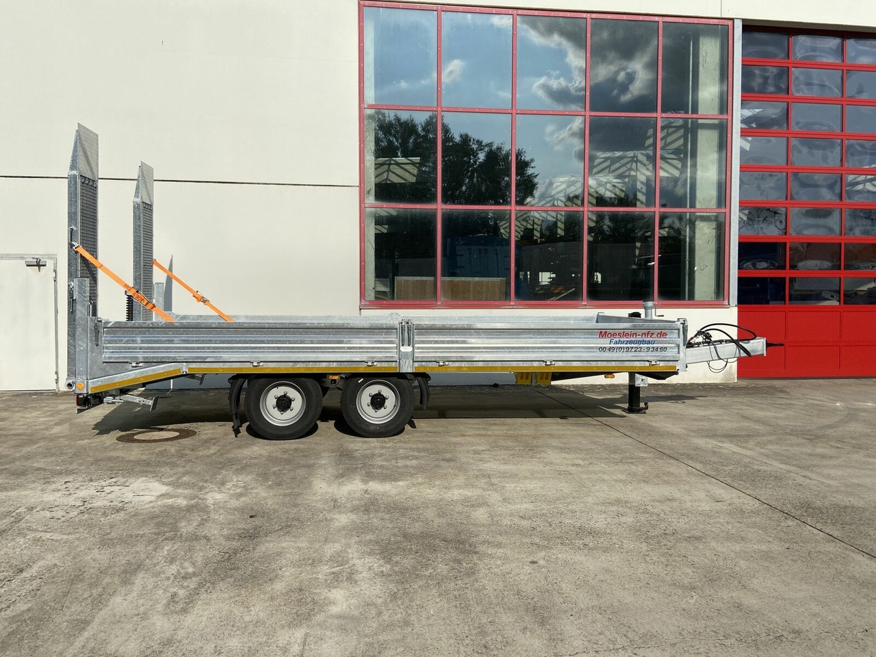 Низькорамна платформа причіп Möslein  Neuer 13 t Tandemtieflader, Stahl- Boden: фото 10
