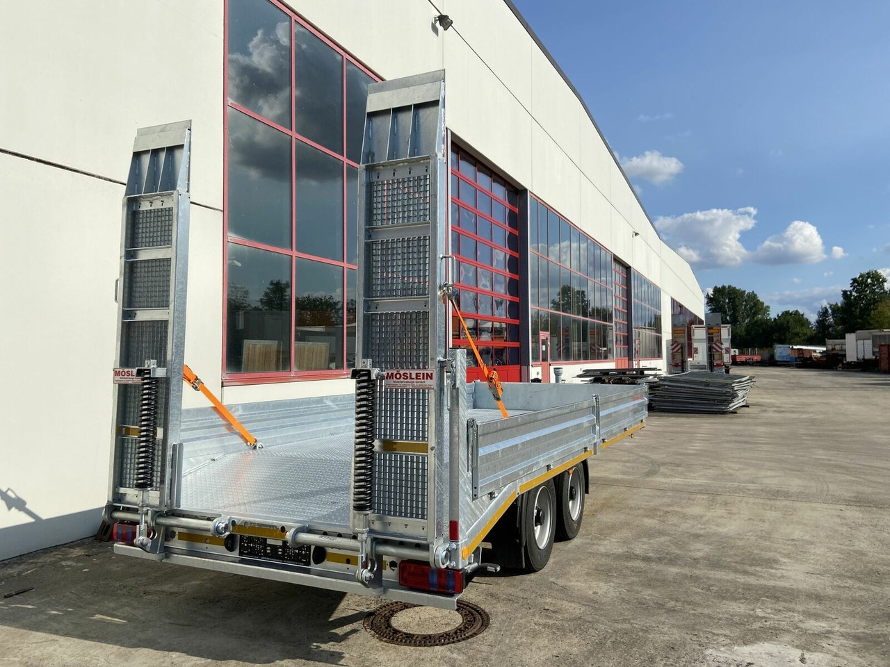 Низькорамна платформа причіп Möslein  Neuer 13 t Tandemtieflader, Stahl- Boden: фото 8