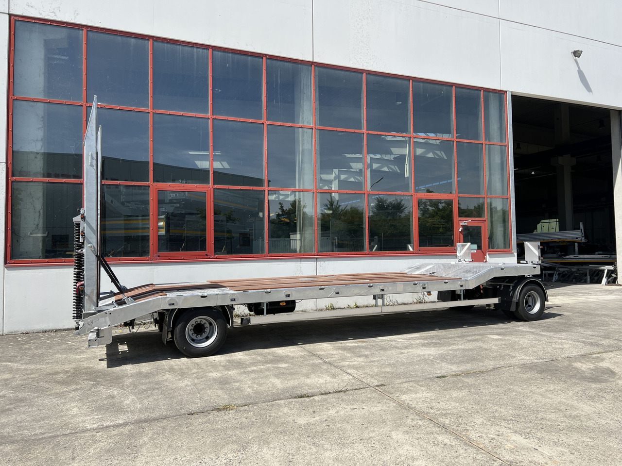 Möslein T 2 Schwebheim Neuer 2 Achs Tieflader- Anhänger, Verbreiterung - Низькорамна платформа причіп: фото 3 Möslein T 2 Schwebheim Neuer 2 Achs Tieflader- Anhänger, Verbreiterung - Низькорамна платформа причіп: фото 3