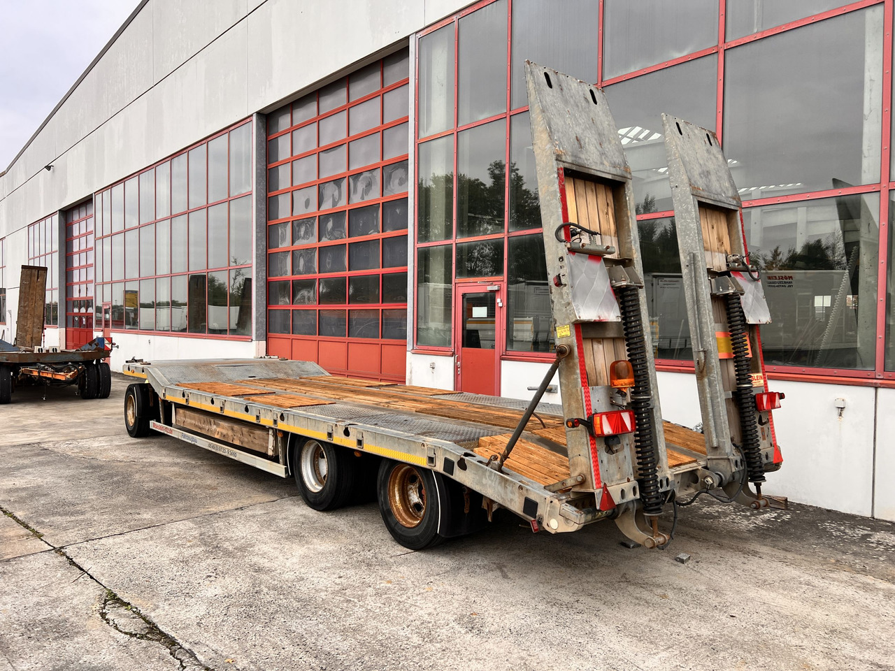 Möslein TF3 Schwebheim 3 Achs Tiefladeranhänger - Низькорамна платформа причіп: фото 3 Möslein TF3 Schwebheim 3 Achs Tiefladeranhänger - Низькорамна платформа причіп: фото 3