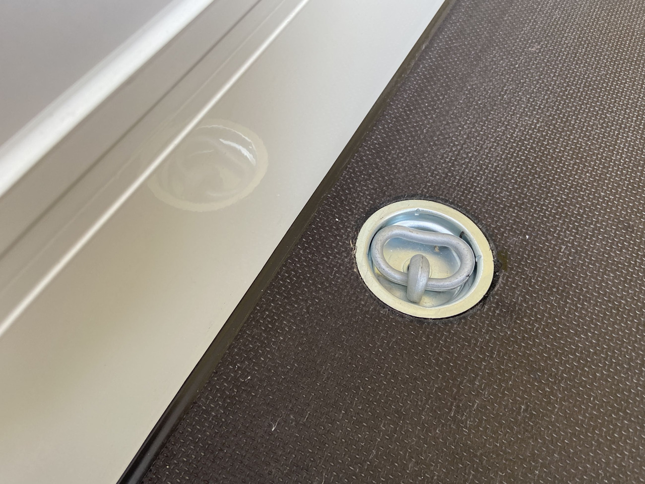 Möslein TK0105D-L Weiß Tandem Koffer, Ladebordwand 1,5 t + DurchladbarNeufahrzeug -- - Закритий кузов причіп: фото 5 Möslein TK0105D-L Weiß Tandem Koffer, Ladebordwand 1,5 t + DurchladbarNeufahrzeug -- - Закритий кузов причіп: фото 5